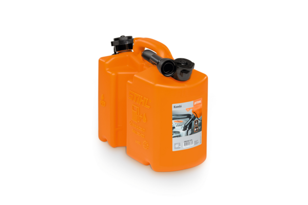 STIHL Kombikanister Standard orange für Kraftstoff und Sägekettenhaftöl auf weißem Hintergrund