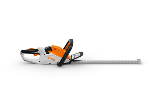 STIHL HSA 40 Akku-Heckenschere auf weißem Hintergrund seitlich dargestellt