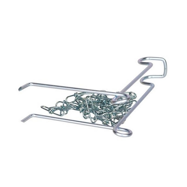 Silberner Petromax Laternenhalter mit Kette auf neutralem Hintergrund