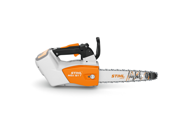 STIHL MSA 161 T Akku-Kettensäge auf weißem Hintergrund