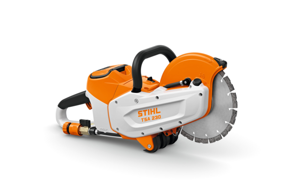STIHL TSA 230 Akku-Trennschleifer auf weißem Hintergrund mit ergonomischem Griff und Wasseranschluss