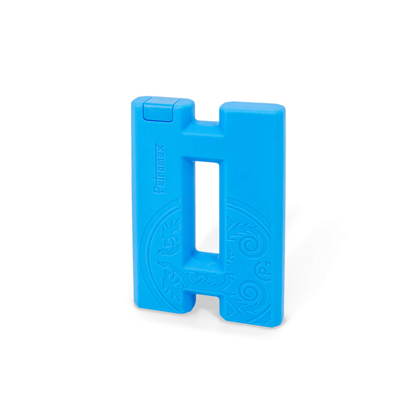 Blaue Kunststoffform mit Griff und eingraviertem Formax-Logo auf weißem Hintergrund