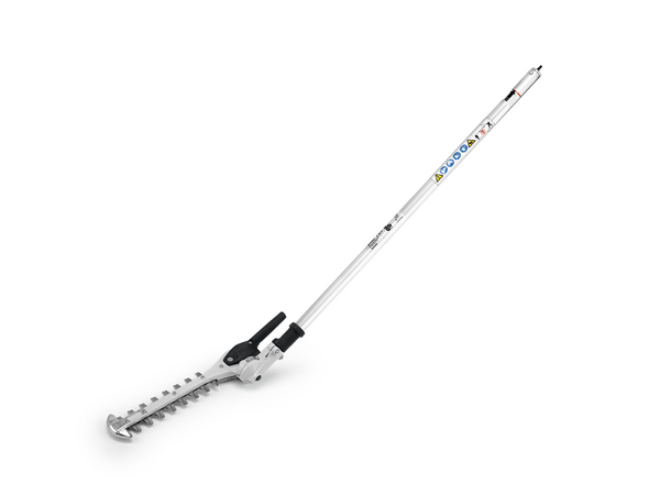 Stihl FH-KM 145° Gestrüppschneider auf weißem Hintergrund