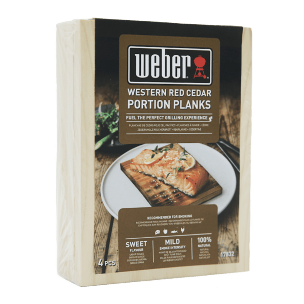 Verpackung von Weber Räucherbrettern aus Zedernholz mit Produktinformationen und Lachsfilet-Bild