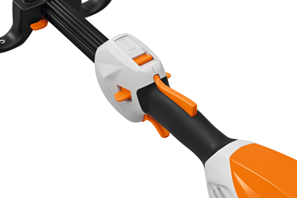 Detailansicht der Geschwindigkeitsregulierung an einer STIHL FSA 70 R Akku-Motorsense