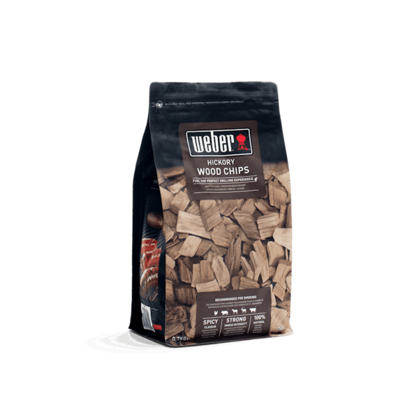 Weber Hickory Räucherchips 700g Verpackung mit Holzchips und Logo