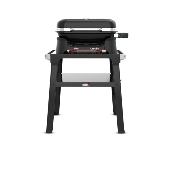 Weber LUMIN Elektrogrill auf Stand in schwarzem Design