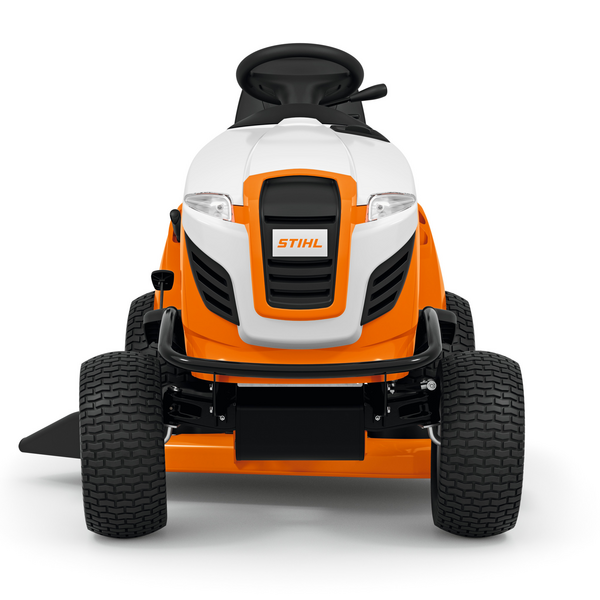 Frontansicht des Stihl RT 4112 SZ Aufsitzmähers auf weißem Hintergrund