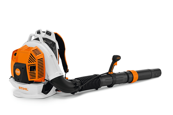 STIHL BR 800 C-E Benzin-Laubbläser mit ergonomischem Tragsystem und flexiblem Blasrohr
