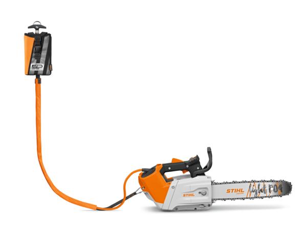 STIHL AP Stroppadapter 2 in 1 an einer Baumpflegesäge befestigt