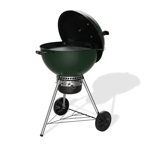 Weber Master-Touch GBS C-5755 Holzkohlegrill in Racing Green mit geöffnetem Deckel und sichtbarem Grillrost