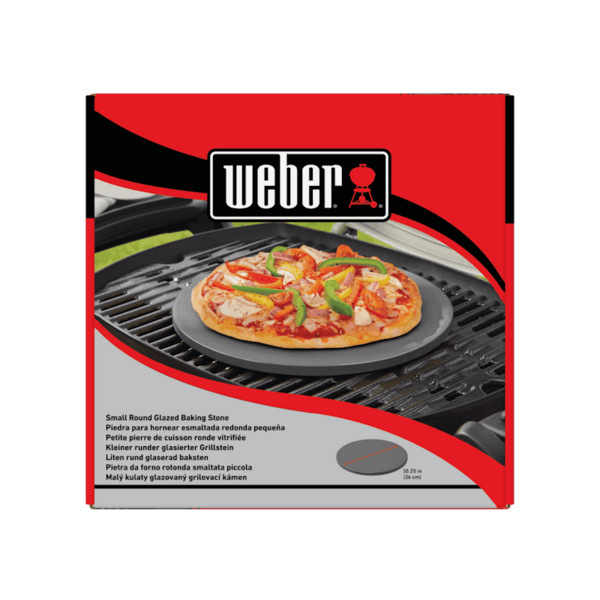 Weber glasierter Pizzastein auf Verpackung mit Pizza auf Grill