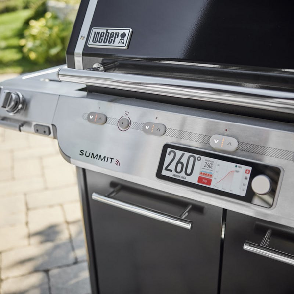 Weber Summit FS38X E Smart Grill mit Touchscreen-Display zeigt 260 Grad