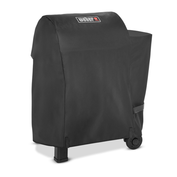 Weber Premium Abdeckhaube auf Searwood Holzpelletgrill mit rotem Logo und Klettverschlüssen