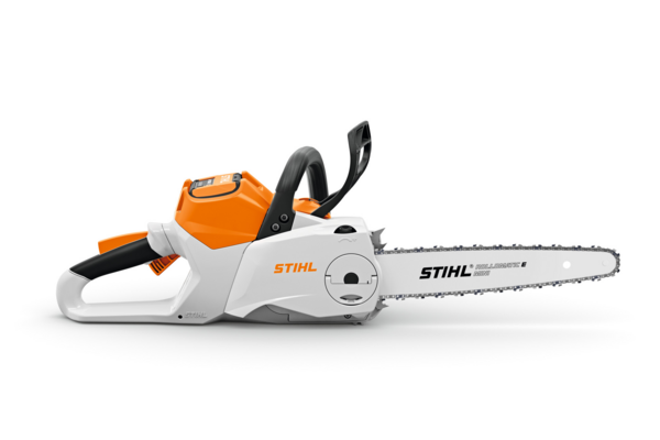 STIHL MSA 200 C-B Akku-Kettensäge auf weißem Hintergrund