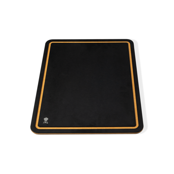 Weber Works Schneidebrett mit schwarzem Finish und orangefarbenem Rand