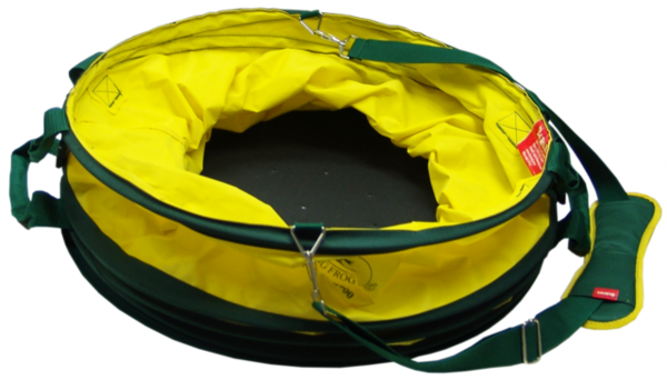 Gelber Springsack B900 mit grünem Schultergurt und Clip-Verschlüssen