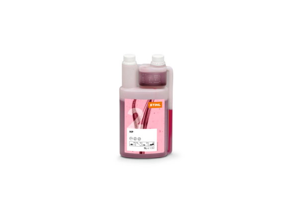 STIHL Zweitaktöl HP 100 ml Flasche auf hellem Hintergrund