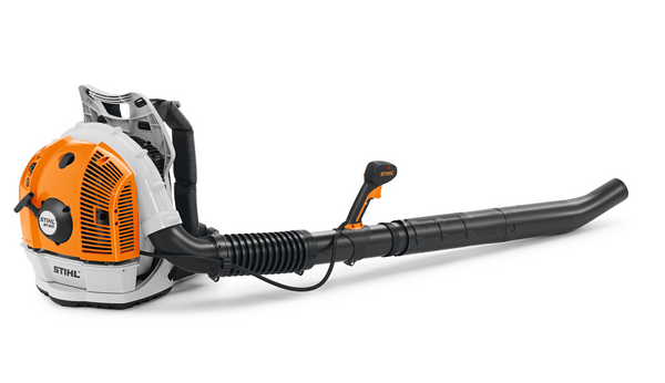 STIHL BR 600 professioneller Benzin-Laubbläser mit ergonomischem Griff und gepolsterten Schultergurten