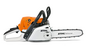 STIHL MS 231 C-BE Benzin-Motorsäge auf weißem Hintergrund