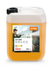 10-Liter-Kanister STIHL Universalreiniger Profi CP 200 mit Hochdruckreiniger-Anwendungsbild