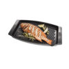 Weber BBQ Keramik-Grillpfanne mit gegrilltem Fisch und Zitronenscheiben