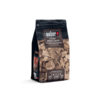 Weber Hickory Räucherchips 700g Verpackung mit Holzchips und Logo