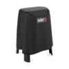 Schwarze Weber Premium Abdeckhaube über einem Lumin Elektrogrill mit Stand