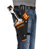 Stihl Holster GTA 26 an Gürtel mit Akku-Gehölzschneider in Nahaufnahme