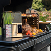 Outdoor-Grill mit MEATER Pro XL Thermometer und Smartphone-App zur Temperaturüberwachung