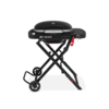 Weber Traveler Compact Gasgrill in Schwarz mit klappbarem Gestell und großen Rädern