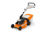 STIHL RM 253 T Rasenmäher in Orange und Weiß auf weißem Hintergrund