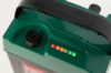 Nahaufnahme des AKO Compact Power B180 Weidezaungeräts mit LED-Bargraphanzeige
