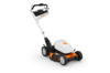 STIHL RMA 7 RV Akku-Mulchrasenmäher auf weißem Hintergrund