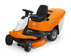 STIHL RT 4082 Aufsitzmäher in Orange und Weiß mit komfortablem Sitz und großem Grasfangkorb