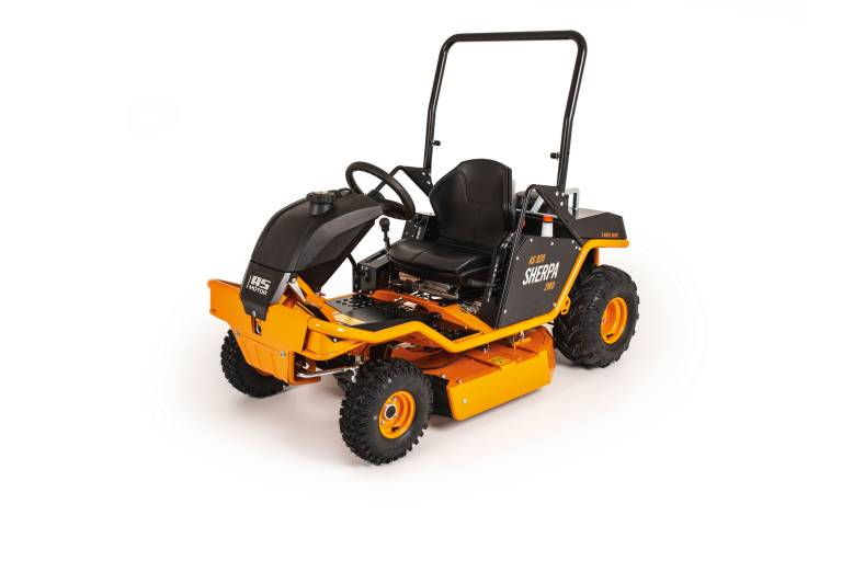 AS 920 Sherpa 2WD B&S Aufsitzmäher in Orange und Schwarz in Studioansicht