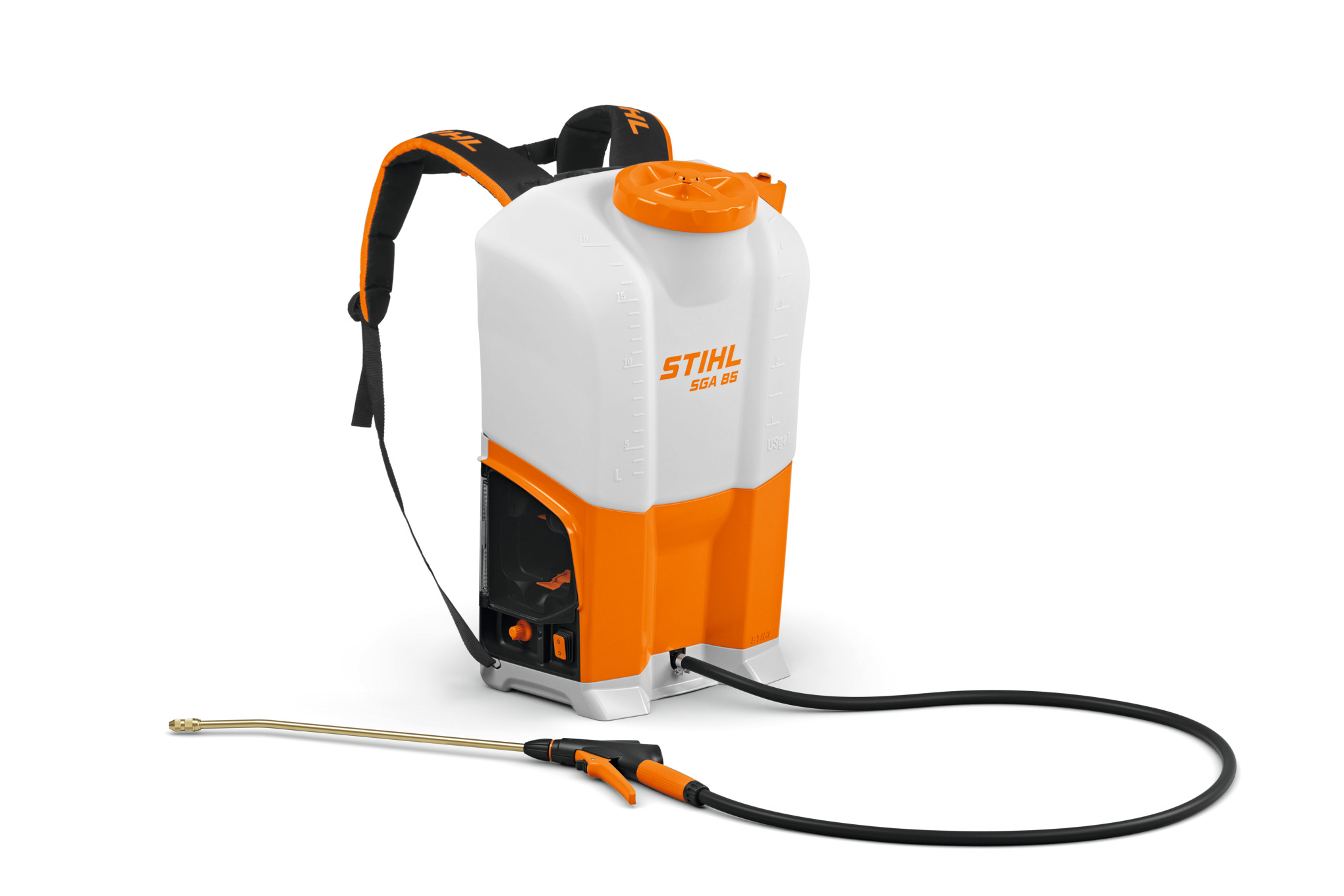 STIHL SGA 85 Akku-Spritzgerät mit transparentem Tank und Messing-Lanze auf weißem Hintergrund