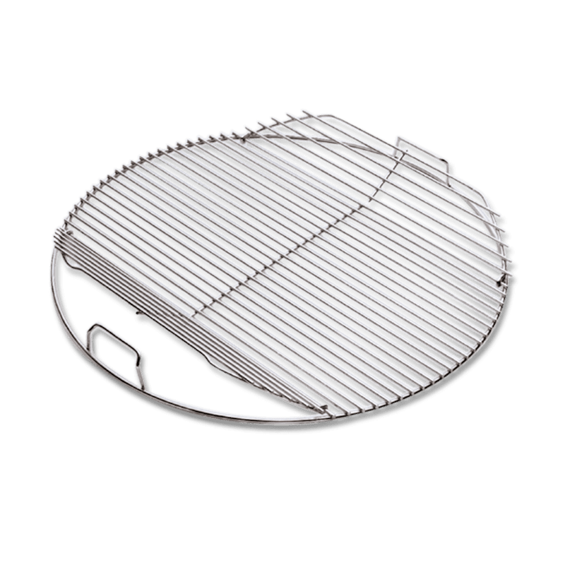 Weber klappbarer Grillrost für 47 cm Holzkohlegrill auf grünem Hintergrund