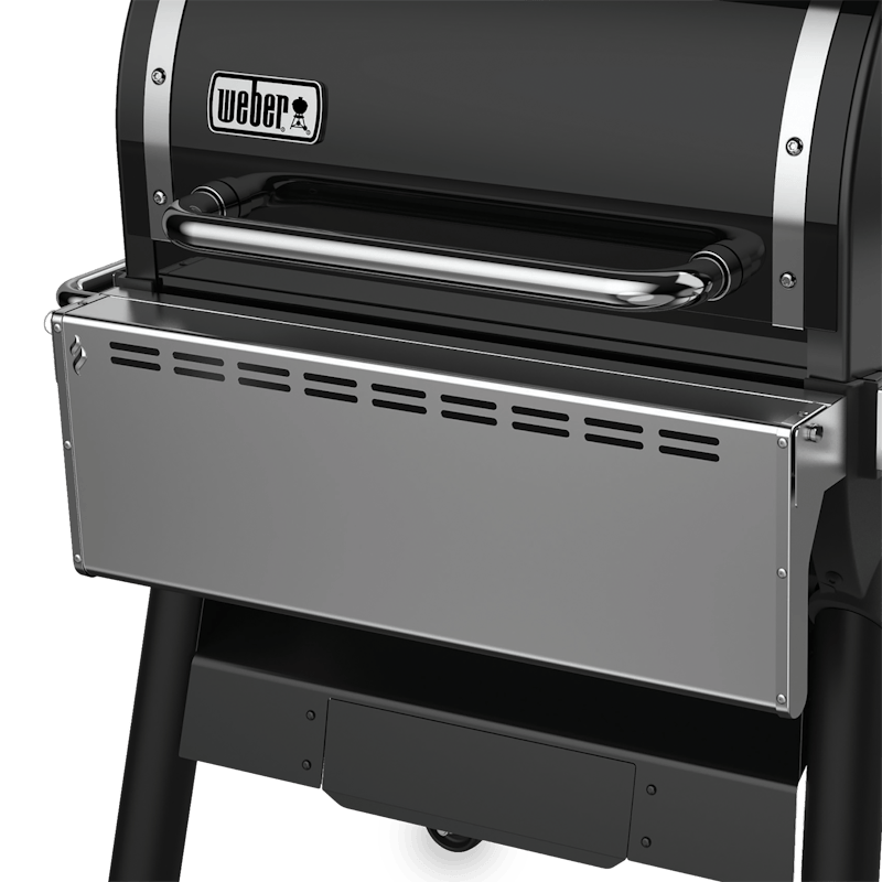 Weber SmokeFire EX4 Fronttisch an einem Holzpelletgrill in ausgeklapptem Zustand