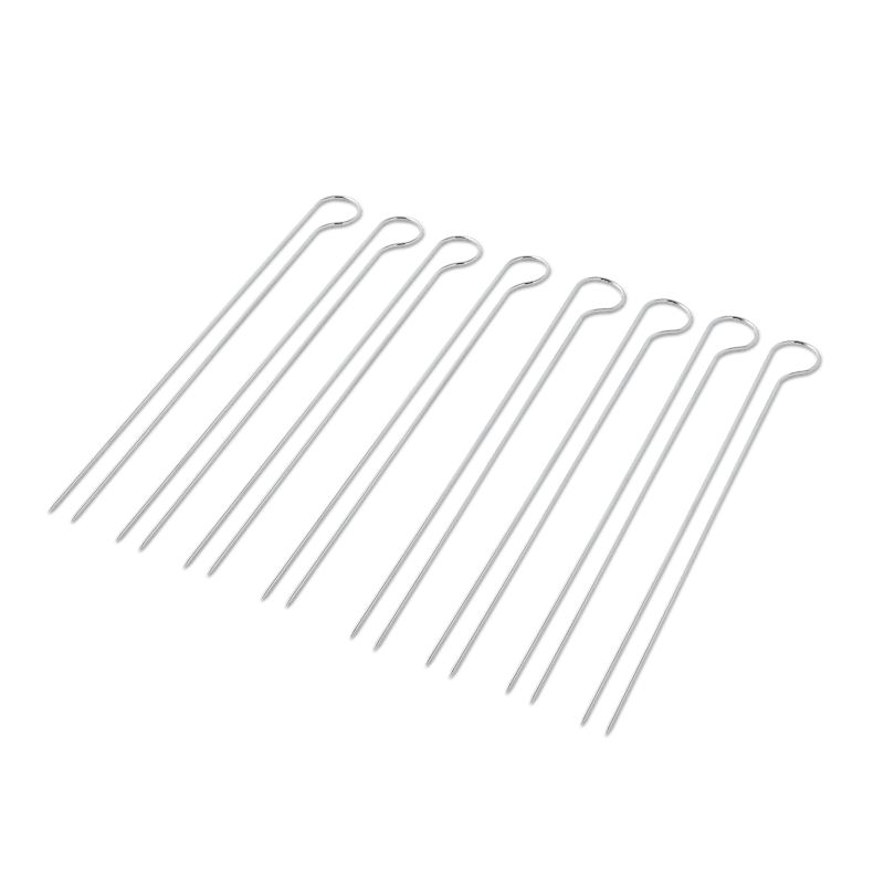 Set von 8 Weber Doppelspießen auf grünem Hintergrund