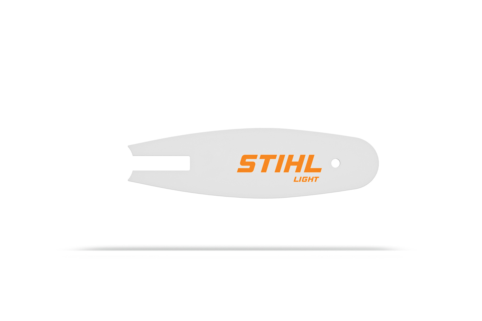Weiße Stihl Rollomatic Light Führungsschiene mit orangefarbenem Logo