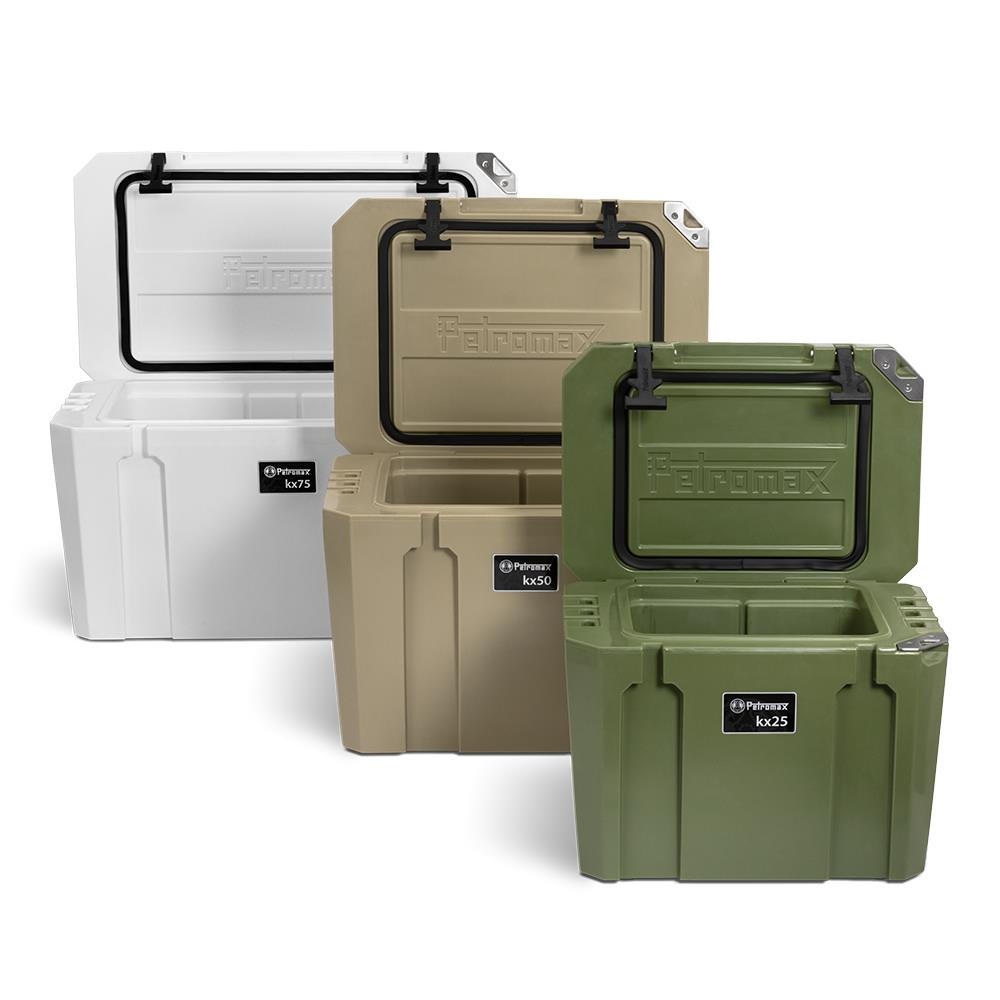 Petromax Kühlboxen in Weiß, Beige und Olivgrün, Modelle kx75, kx50, kx25, offen und stapelbar