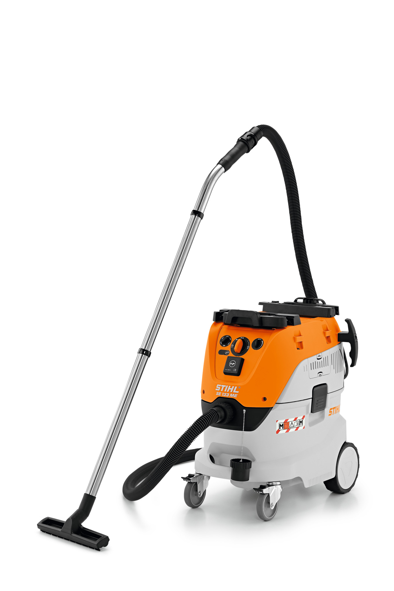 Stihl SE 133 ME Elektro-Nass- und Trockensauger in Orange und Weiß mit flexiblem Schlauch und Rollen