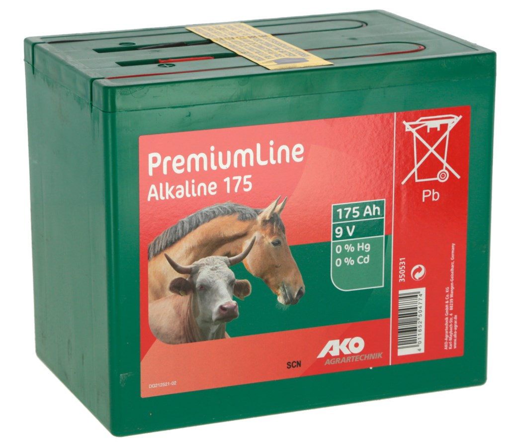 Grüne AKO Alkaline Batterie 175 Ah 9V für Weidezaungeräte mit Tierbildern und Umweltschutzsymbolen