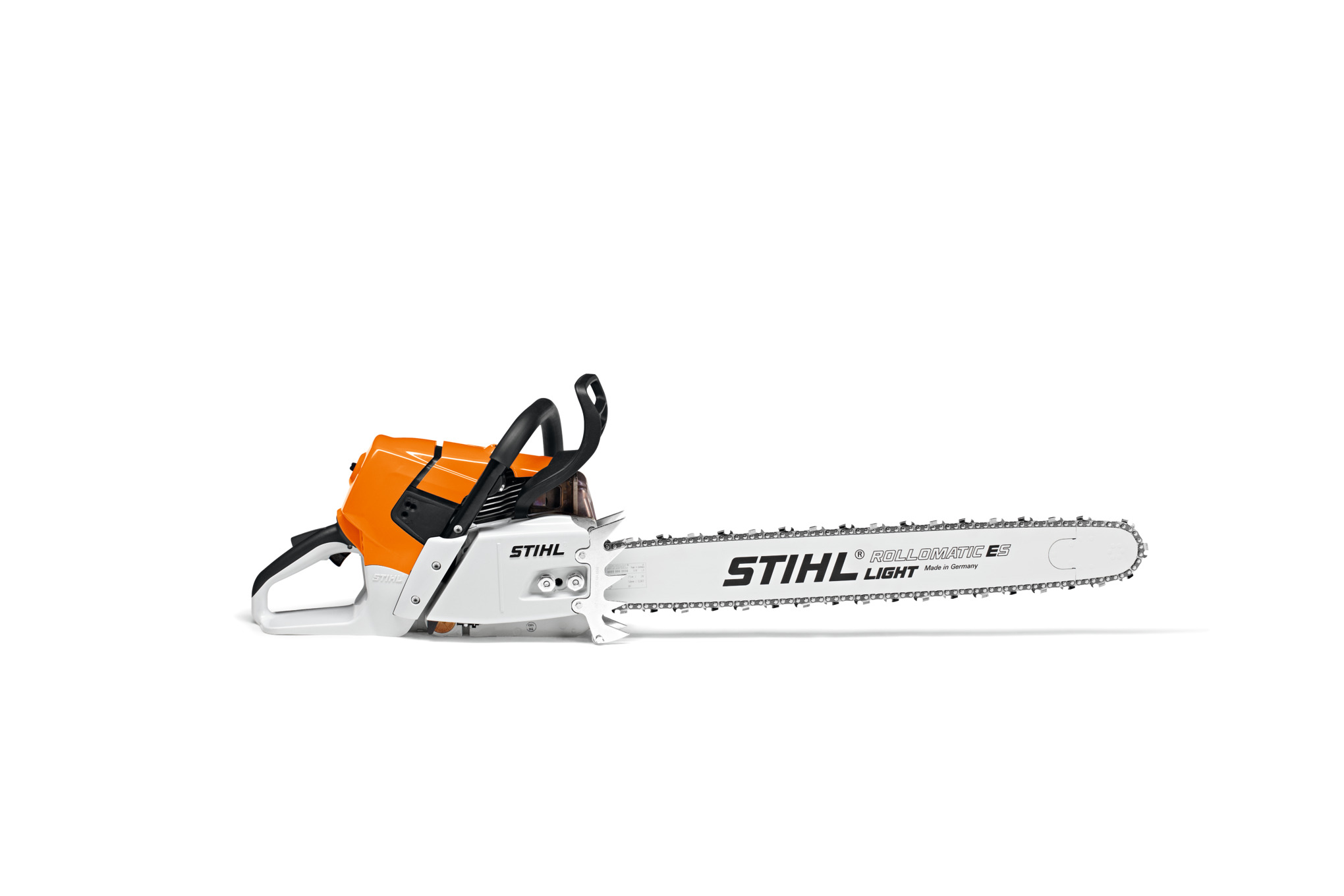 Stihl MS 661 C-M W 50 cm Benzin-Kettensäge auf weißem Hintergrund