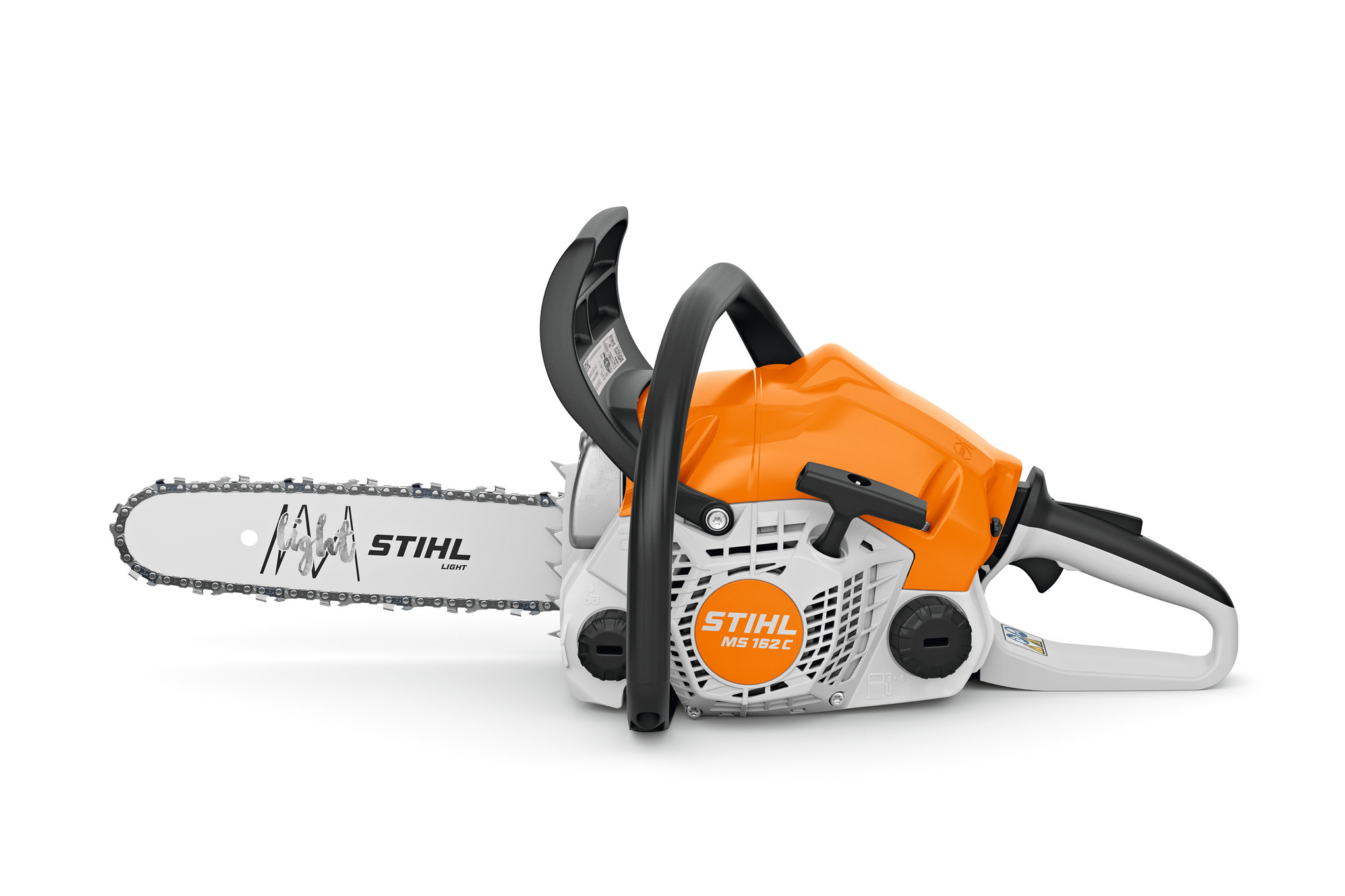 STIHL MS 162 C-BE Benzin-Kettensäge auf weißem Hintergrund